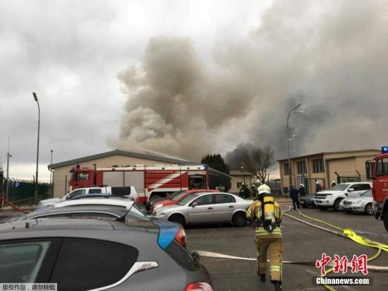  當?shù)貢r間12月12日，奧地利鮑姆加騰一座大型天然氣站發(fā)生爆炸，數(shù)人受傷。